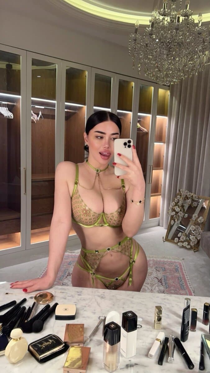 Yasmin Habibti , TS Escorts