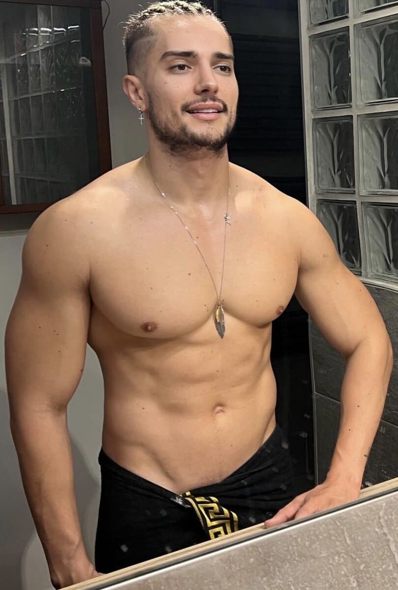 Gustavo , Gay Escorts
